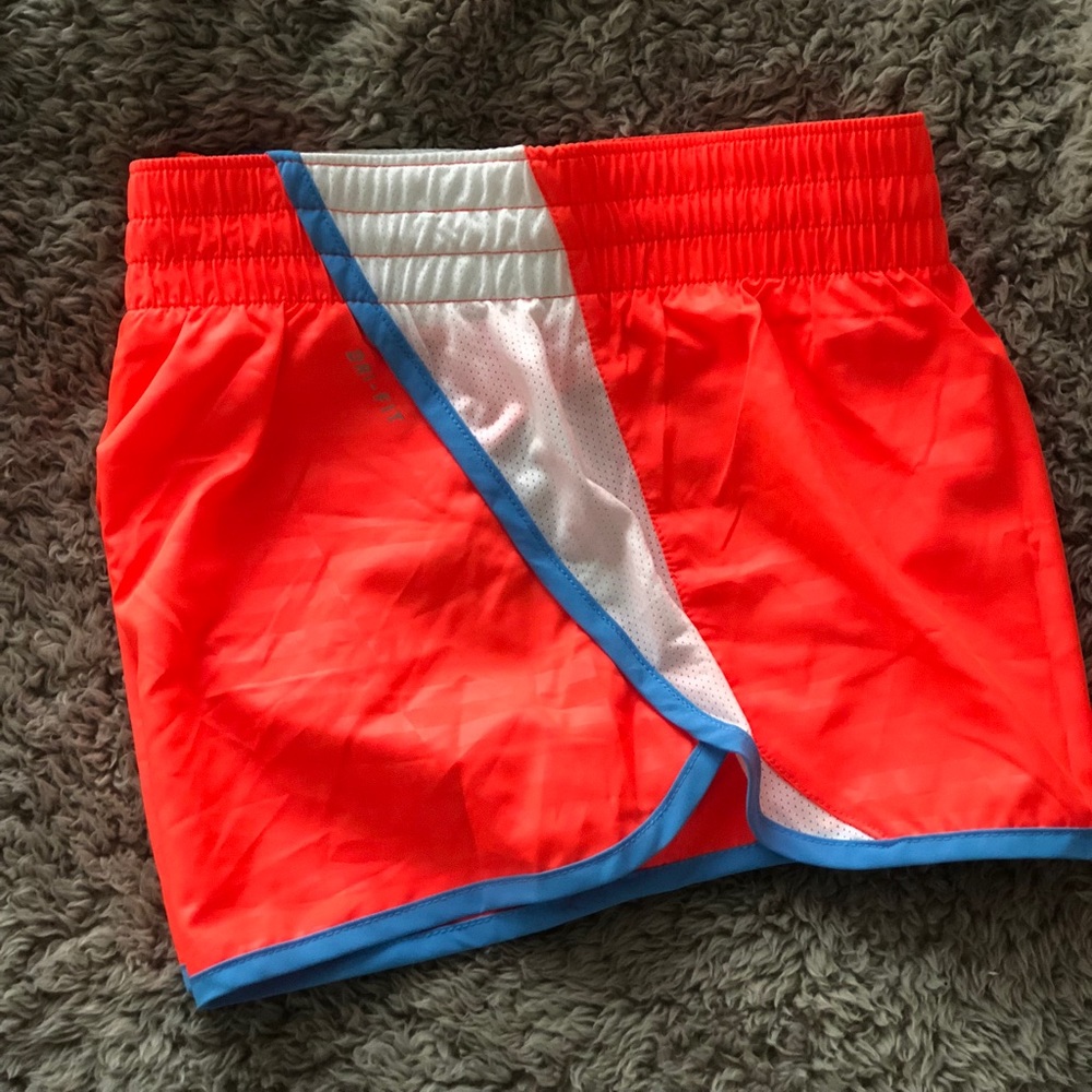 NIKE RUNNING SHORTS - Picture 2 of 4